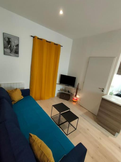 Appartement Patio Cosy à Thizy-les-Bourgs Extérieur photo